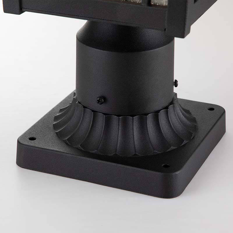 Image of Quoizel Cedar Point Pedestal Light