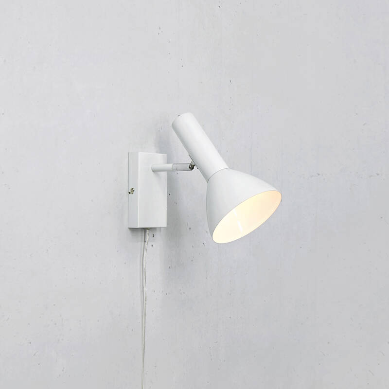 Image of Metro Wall Light with Plug