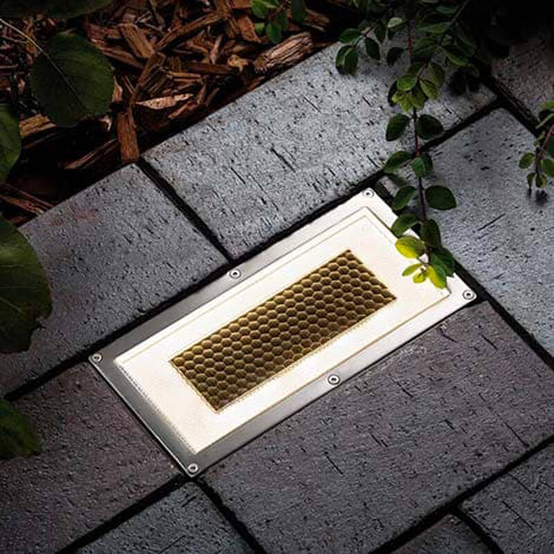 Image of Suri 365 Onyx Solar LED Brick Light