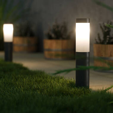 Image of Suri 365 London XT Solar LED Post Light