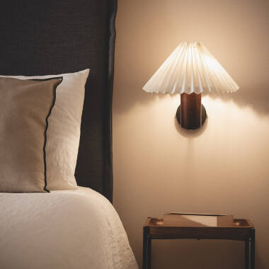 Image of Iluzzia Leonessa Wood Wall Light