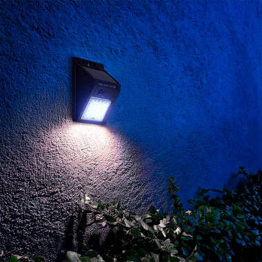 Suri Wedge Solar LED Flush Wall Light