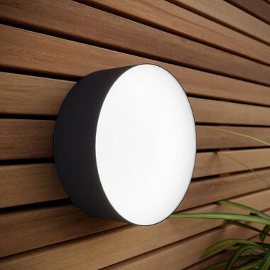 Suri 365 The Dot LED USB Solar Outdoor Flush Wall Light
