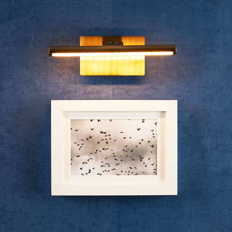 Image of Slimline Small Battery Operated LED Picture Light With Remote Control