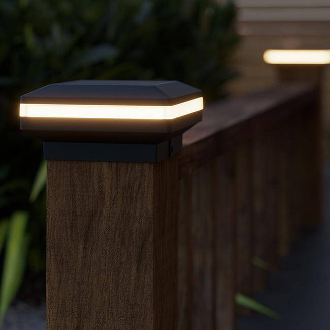 Image of Suri Peake Pro Solar LED Outdoor Post Cap Light